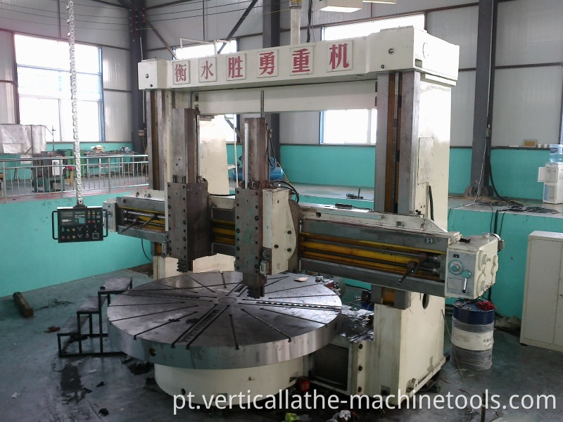 Large size vertical lathe